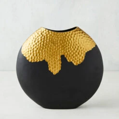 Noir Vase
